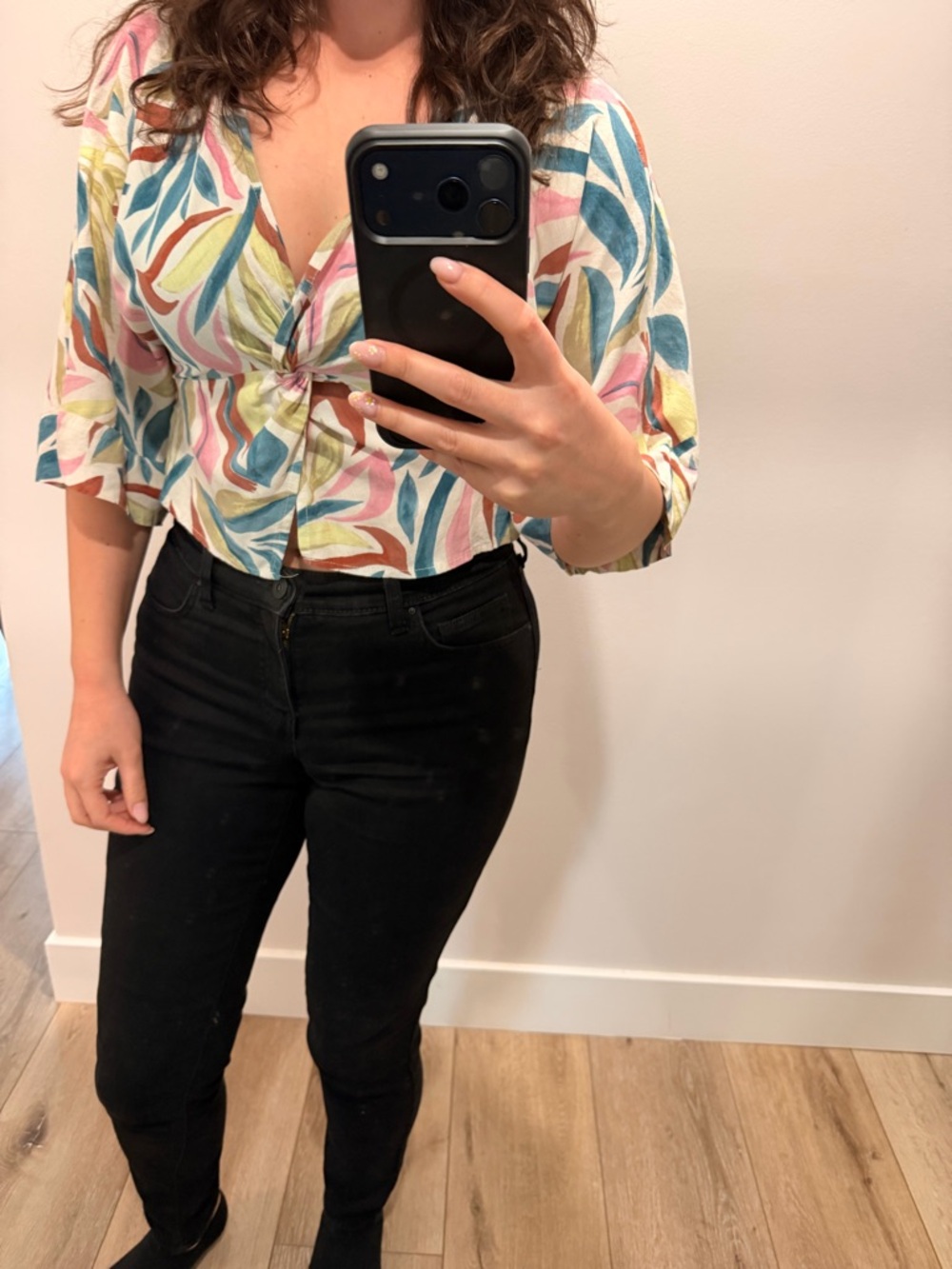 Z Supply Multicolor Leaf-Print Tie-Front V-Neck Blouse